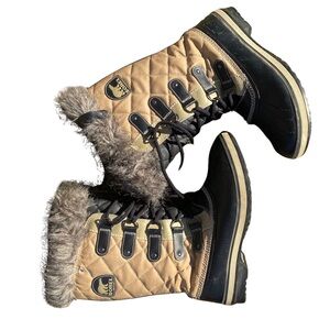 Sorel | Black & Tan Faux Fur Trim Winter Boots